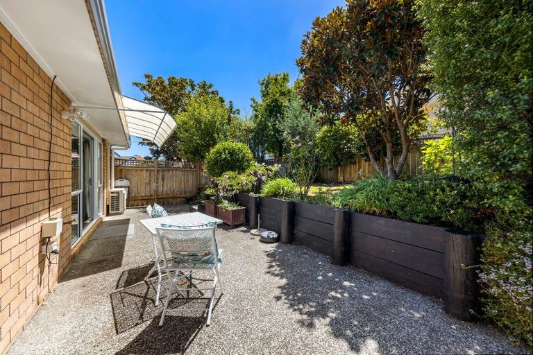 Photo of property in 11a Central Park Drive, Te Atatu South, Auckland, 0610