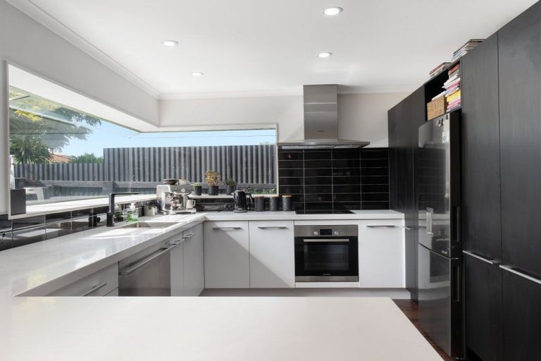 Photo of property in 557 Maunganui Road, Mount Maunganui, 3116