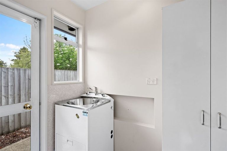 Photo of property in 34 Appleby Crescent, Burnside, Christchurch, 8053