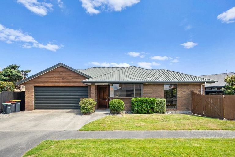 Photo of property in 6 Shenley Drive, Belfast, Christchurch, 8051