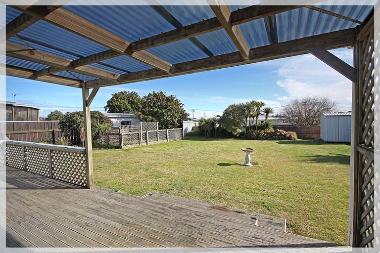 Photo of property in 8 Kennedy Street, Foxton Beach, Foxton, 4815