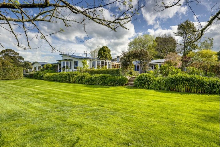 Photo of property in 91 Lane Road, Havelock North, 4130