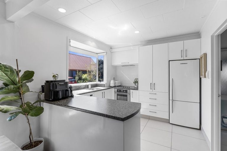 Photo of property in 14 Lickfold Lane, Pukete, Hamilton, 3200