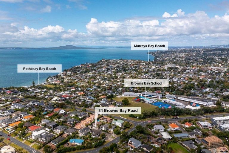 Photo of property in 34 Browns Bay Road, Rothesay Bay, Auckland, 0630