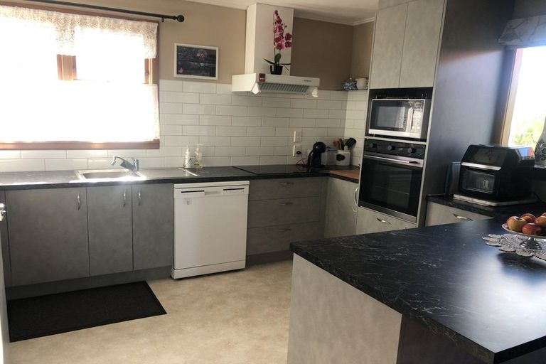 Photo of property in 41 Tamar Street, South Hill, Oamaru, 9400