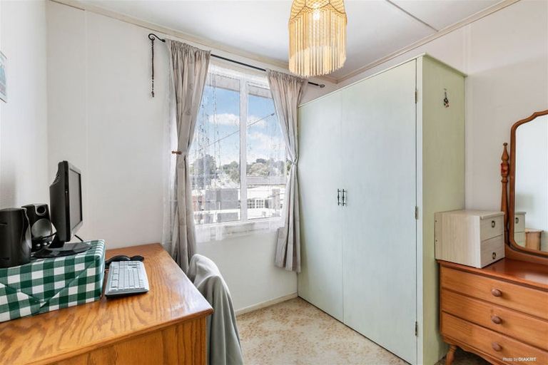 Photo of property in 4 Beverley Road, Stanmore Bay, Whangaparaoa, 0932