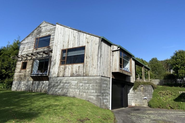 Photo of property in 9 Handley Place, Glen Avon, New Plymouth, 4312