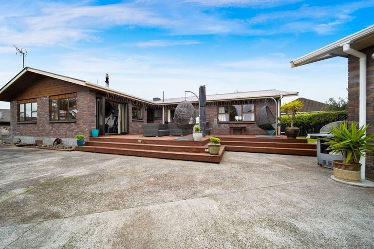Photo of property in 24 Kahikatea Street, Inglewood, 4330