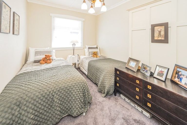 Photo of property in 33 Grey Street, College Estate, Whanganui, 4500