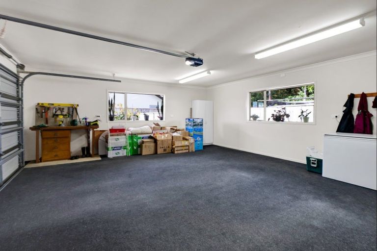 Photo of property in 7 Portland Drive, Highlands Park, New Plymouth, 4312