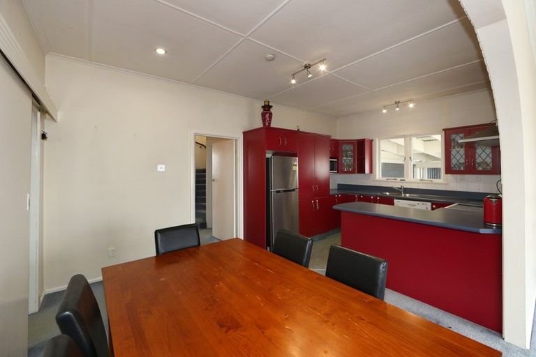 Photo of property in 212 Park Road South, Akina, Hastings, 4122