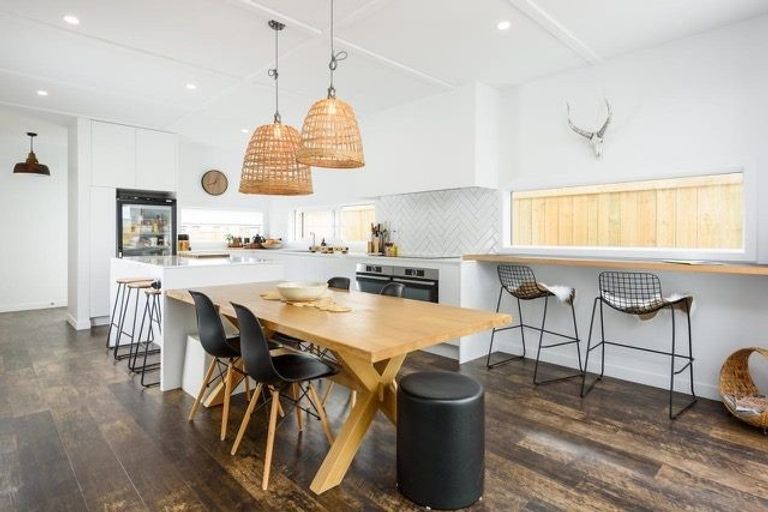 Photo of property in 5 Knightia Drive, Papamoa Beach, Papamoa, 3118