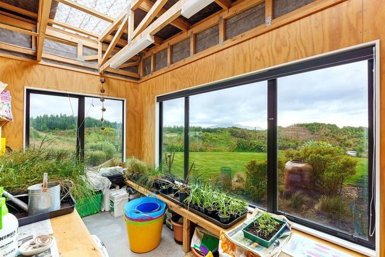 Photo of property in 25 Mahurenga Lane, Te Horo, Otaki, 5581