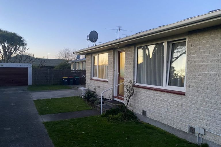Photo of property in 3/23 Oxley Avenue, St Albans, Christchurch, 8014