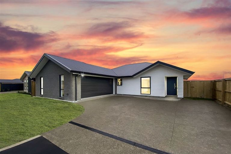 Photo of property in 6 Nethercote Way, Rolleston, 7614