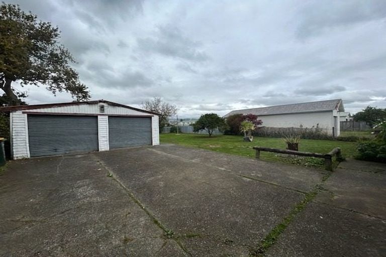 Photo of property in 20 Bartholomew Road, Levin, 5510
