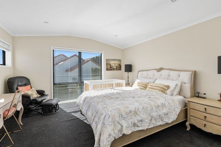 Photo of property in 78 Pemberton Avenue, Bayview, Auckland, 0629