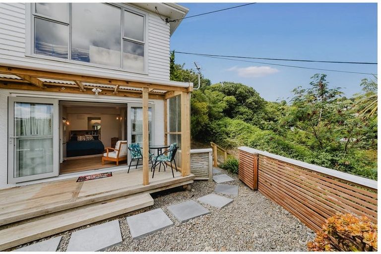 Photo of property in 39 Totara Road, Miramar, Wellington, 6022