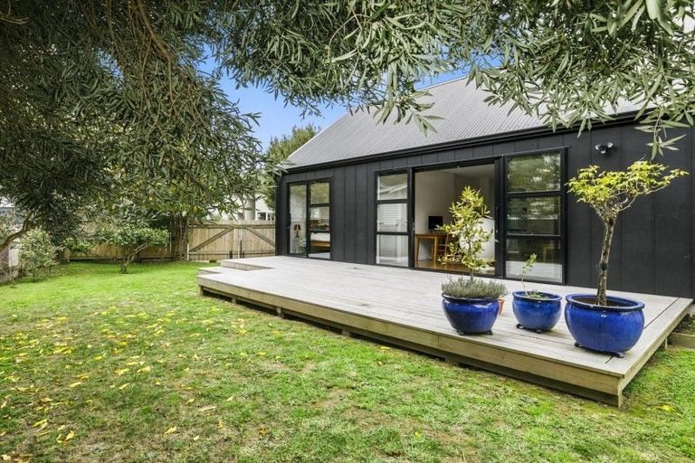 Photo of property in 43a Heretaunga Street, Petone, Lower Hutt, 5012