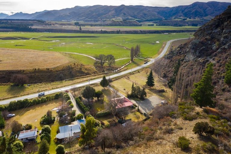 Photo of property in 3749 Luggate-cromwell Road, Luggate, Cromwell, 9383