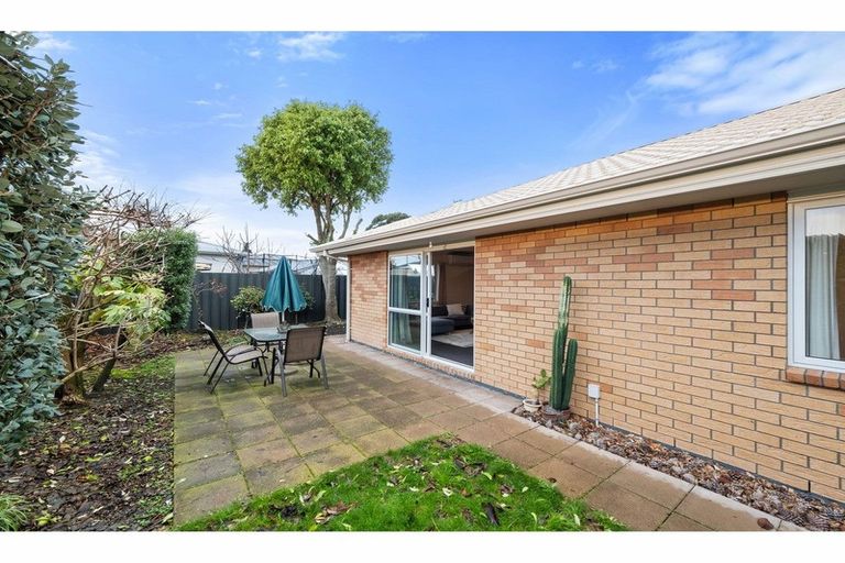 Photo of property in 21 Dampier Street, Woolston, Christchurch, 8023