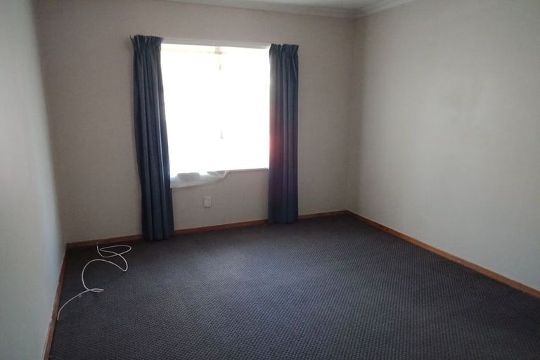 Photo of property in 4/64 Gibbons Street, Ebdentown, Upper Hutt, 5018