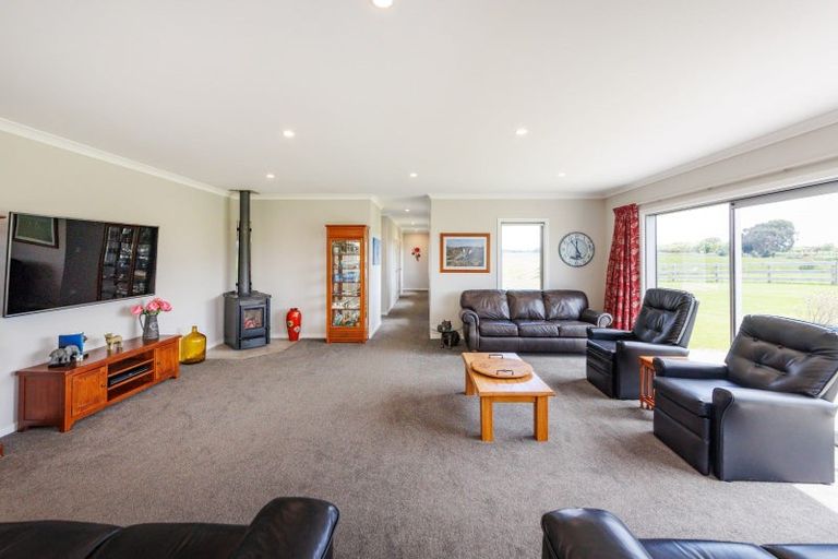 Photo of property in 760 Halcombe Road, Halcombe, Feilding, 4775