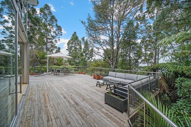 Photo of property in 50 Paturoa Road, Titirangi, Auckland, 0604