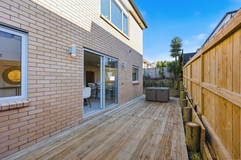 Photo of property in 17a Patons Road, Howick, Auckland, 2014