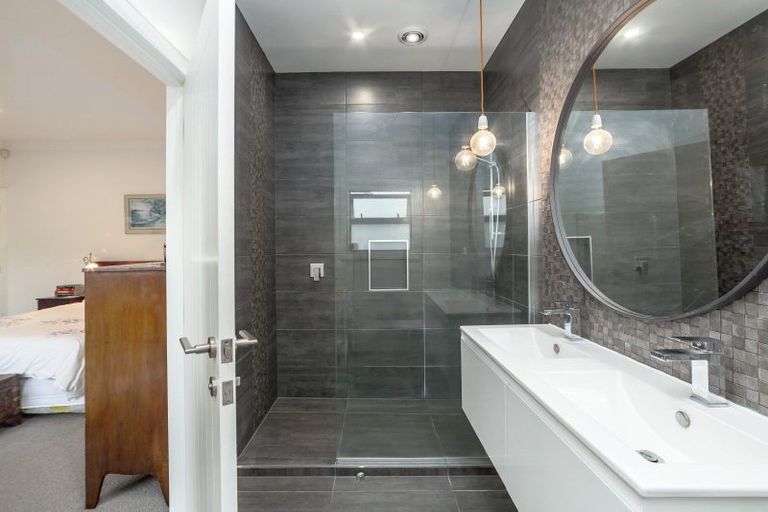 Photo of property in 1 Prendiville Lane, Greytown, 5712