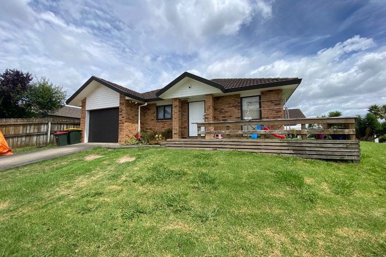 Photo of property in 3 Dunaff Place, Flat Bush, Auckland, 2019