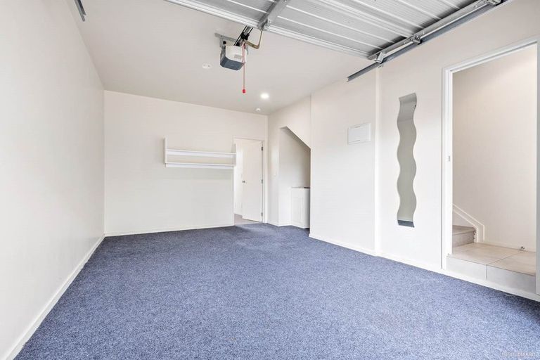 Photo of property in 38 Albionvale Road, Glen Eden, Auckland, 0602