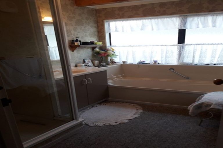 Photo of property in 8 Russell Avenue, Te Aroha, 3320