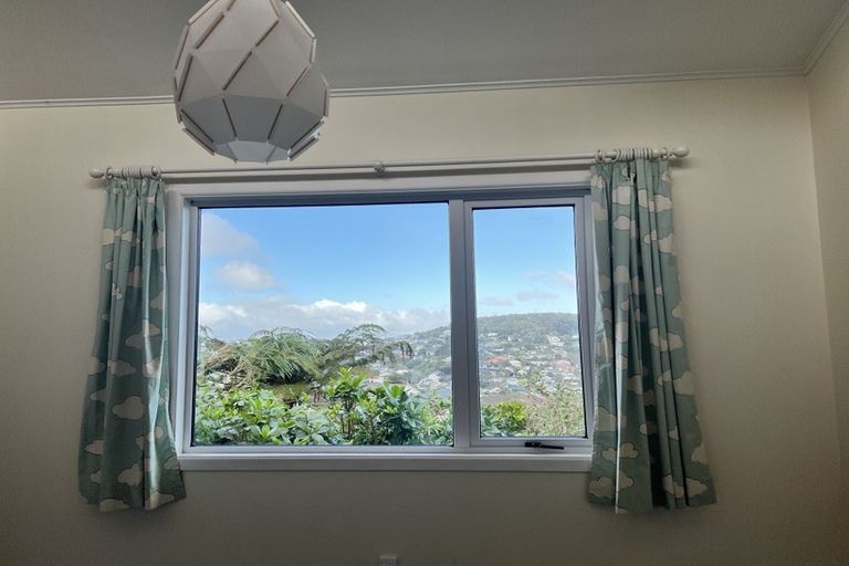 Photo of property in 5 Kau Kau Way, Ngaio, Wellington, 6035
