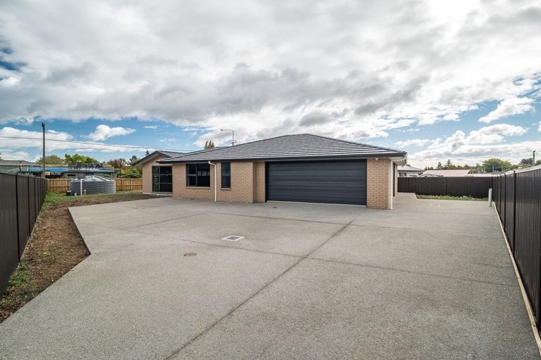 Photo of property in 3 North Foreland Street, Waihola, Milton, 9073