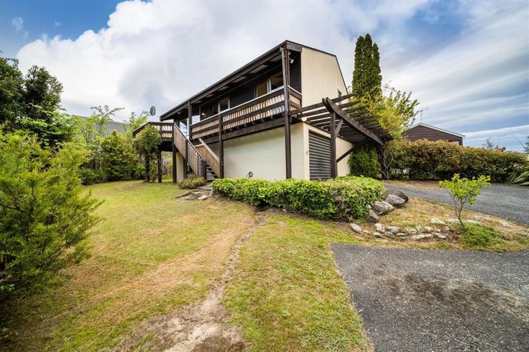 Photo of property in 18 Hunter Crescent, Wanaka, 9305