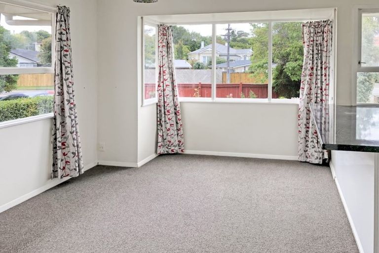 Photo of property in 63 Great North Road, Saint Johns Hill, Whanganui, 4501