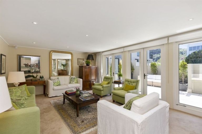 Photo of property in Highwic, 18/32 Hobson Street, Thorndon, Wellington, 6011