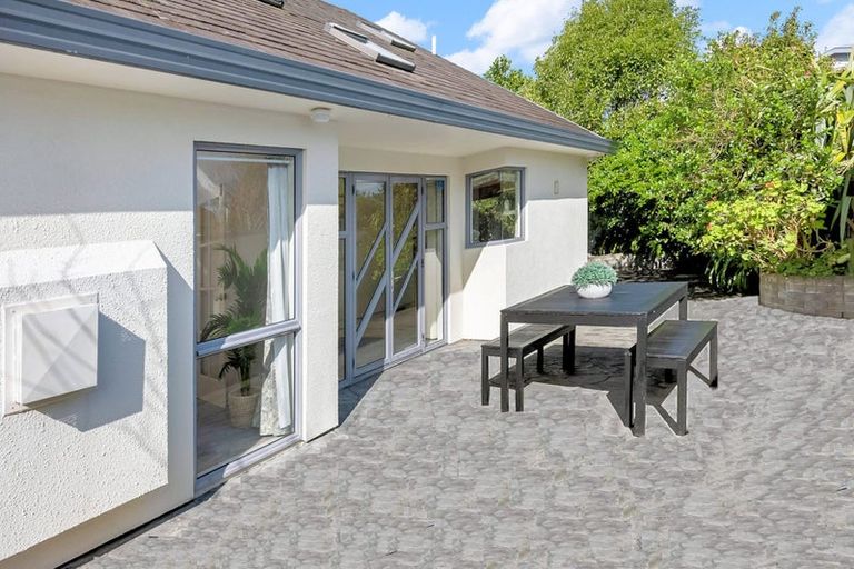 Photo of property in 2/94 Pretoria Street, Hutt Central, Lower Hutt, 5010