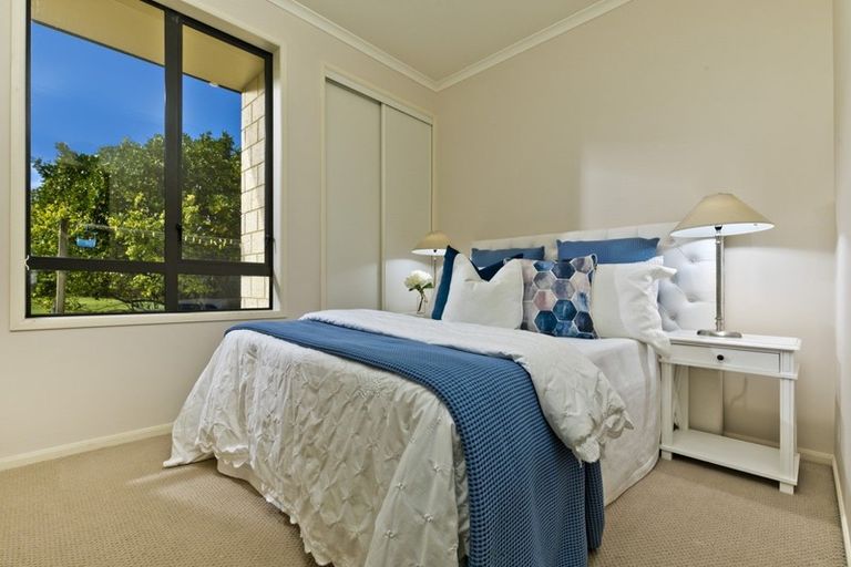 Photo of property in 905 Old North Road, Waimauku, 0882