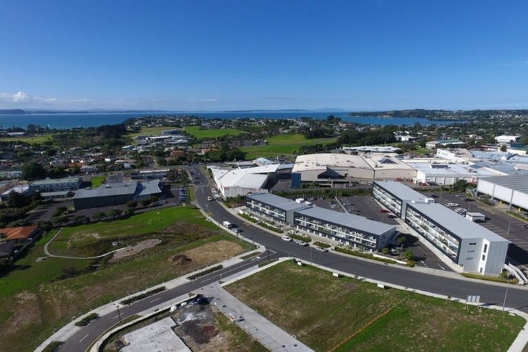 Photo of property in 313/17 Link Crescent, Stanmore Bay, Whangaparaoa, 0932