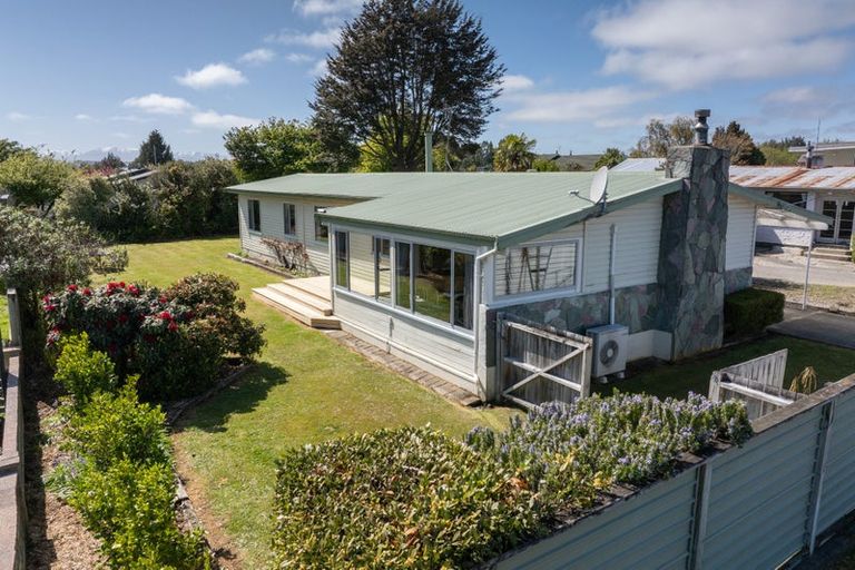 Photo of property in 18 Pompolona Street, Te Anau, 9600
