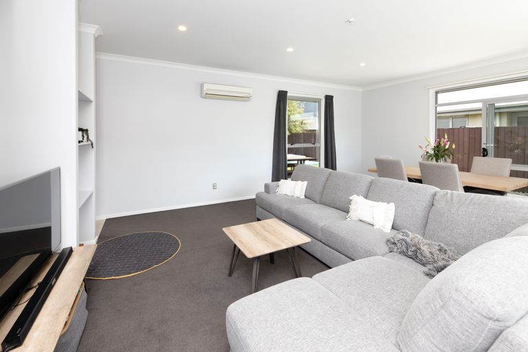 Photo of property in 17 Maurice Stanton Place, Shirley, Christchurch, 8052