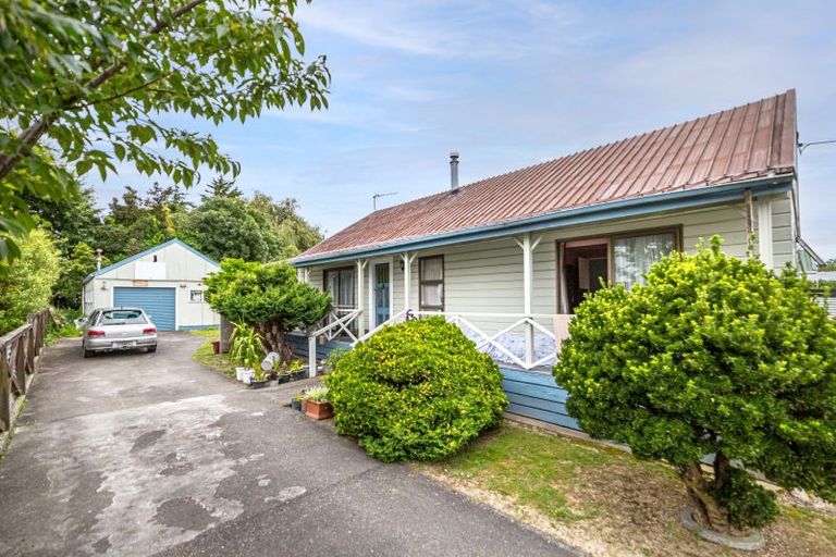 Photo of property in 84 Victoria Street, Carterton, 5713