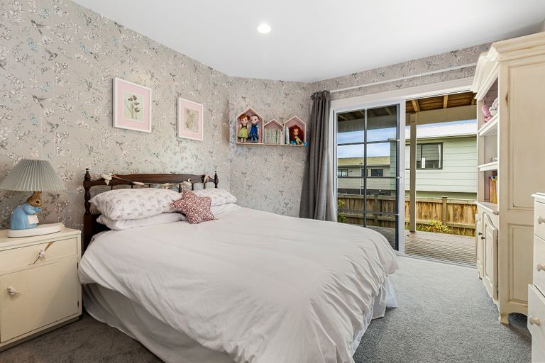 Photo of property in 20 Snells Beach Road, Snells Beach, 0920