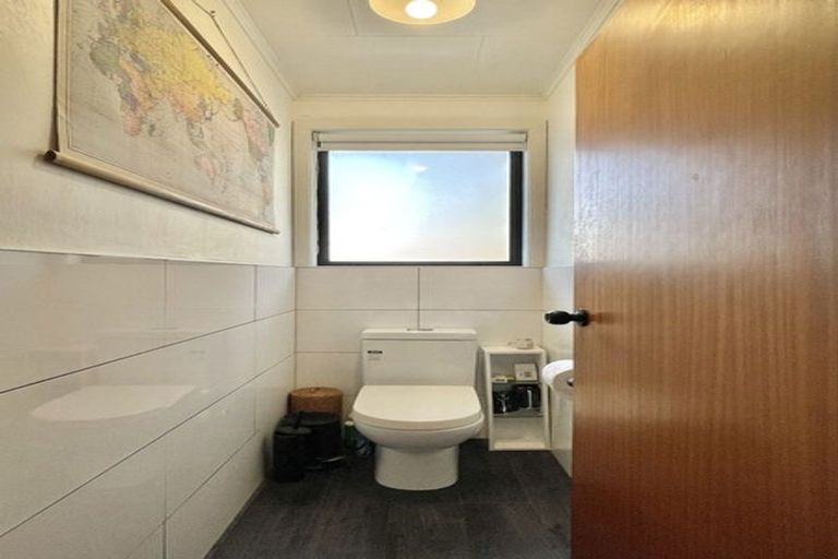 Photo of property in 27 Kerkwall Drive, Naenae, Lower Hutt, 5011