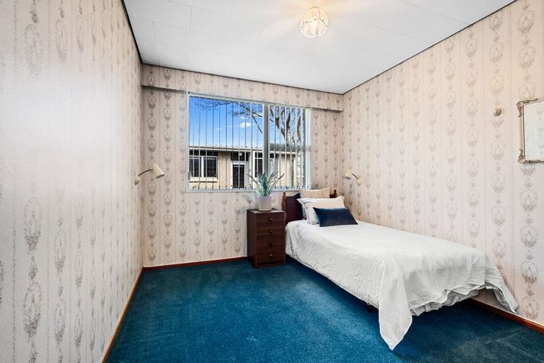 Photo of property in 3/341 Devon Street West, New Plymouth, 4310