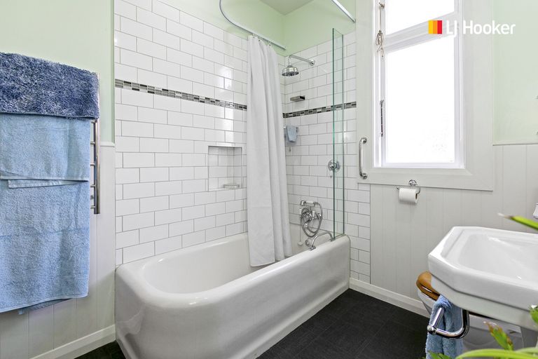 Photo of property in 4 Sunbury Street, Andersons Bay, Dunedin, 9013