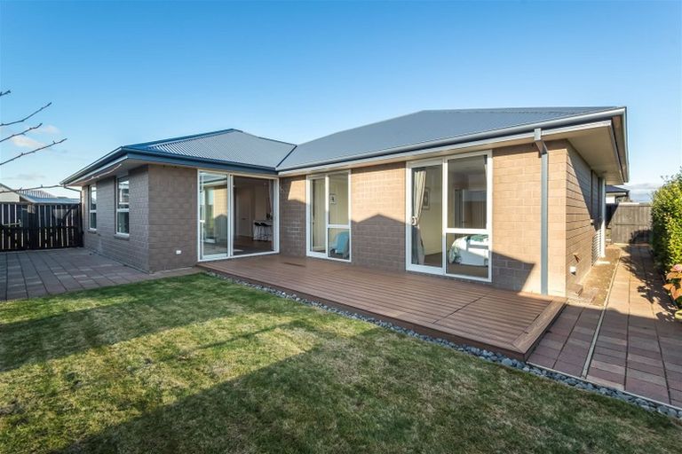 Photo of property in 67 Manakura Street, Russley, Christchurch, 8042