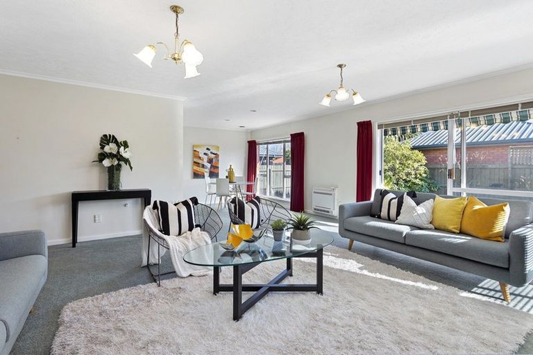 Photo of property in 2/491 Greers Road, Bishopdale, Christchurch, 8053